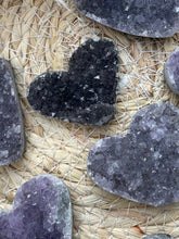 Load image into Gallery viewer, Amethyst Heart Cluster Carving