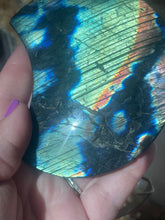 Load image into Gallery viewer, Labradorite Moon Carving on Stand