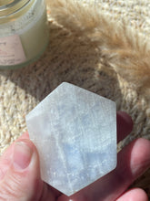 Load image into Gallery viewer, Moonstone Free Form