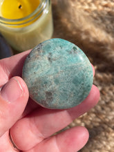 Load image into Gallery viewer, Amazonite Smoothie Palm Stone