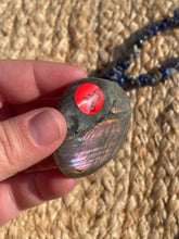 Load image into Gallery viewer, Labradorite Palm Stone