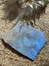 Load image into Gallery viewer, Moonstone Raw Slab