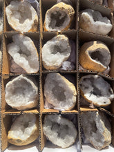 Load image into Gallery viewer, Clear Quartz Geode