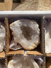 Load image into Gallery viewer, Clear Quartz Geode