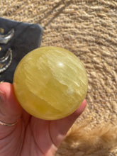 Load image into Gallery viewer, Lemon Calcite Sphere