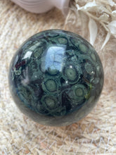 Load image into Gallery viewer, Kambaba Jasper Sphere
