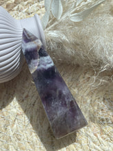 Load image into Gallery viewer, Dream Chevron Amethyst Tower