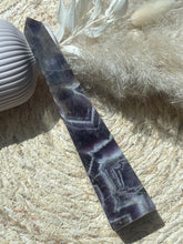Load image into Gallery viewer, Dream Chevron Amethyst Tower 37