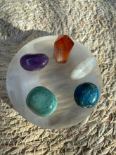 Load image into Gallery viewer, Selenite Charging Plate - Round