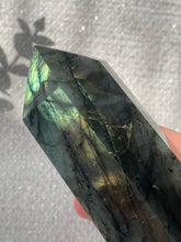 Load image into Gallery viewer, Labradorite Tower
