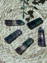 Load image into Gallery viewer, Mini Fluorite Tower