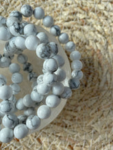 Load image into Gallery viewer, Howlite Bracelet