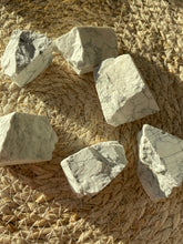 Load image into Gallery viewer, Raw Howlite
