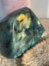 Load image into Gallery viewer, Labradorite Free Form
