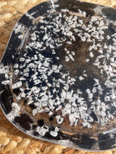 Load image into Gallery viewer, Howlite X Tourmaline Crystal Chip Resin Display Trinket Dish
