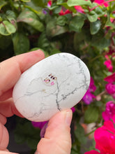 Load image into Gallery viewer, Howlite Palm Stone
