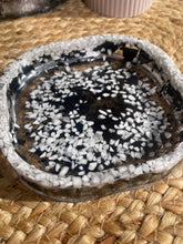 Load image into Gallery viewer, Howlite X Tourmaline Crystal Chip Resin Display Trinket Dish
