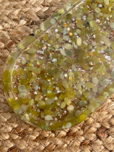 Load image into Gallery viewer, Serpentine Crystal Chip Resin Display Trinket Dish
