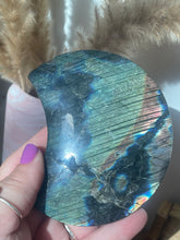 Load image into Gallery viewer, Labradorite Moon Carving on Stand
