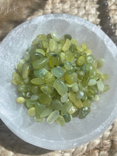 Load image into Gallery viewer, Serpentine Crystal Chip Jar
