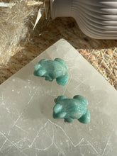 Load image into Gallery viewer, Amazonite Frog Carving
