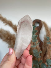 Load image into Gallery viewer, Dreamsicle Pink Lithium Lemurian
