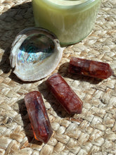Load image into Gallery viewer, Mini Fire Quartz Tower
