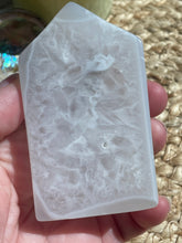 Load image into Gallery viewer, Druzy Agate Tower
