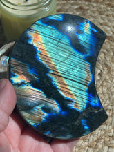 Load image into Gallery viewer, Labradorite Moon Carving on Stand
