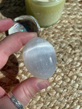 Load image into Gallery viewer, Satin Spa / Selenite Palm Stone

