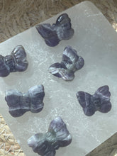 Load image into Gallery viewer, Chevron Amethyst Mini Butterfly Carving
