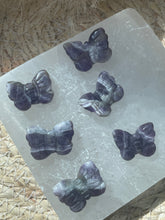 Load image into Gallery viewer, Chevron Amethyst Mini Butterfly Carving
