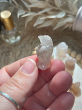 Load image into Gallery viewer, Flower Agate Mini Penguin Carving
