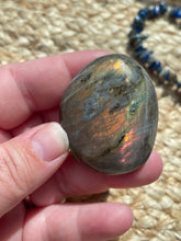 Load image into Gallery viewer, Labradorite Palm Stone
