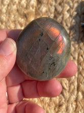 Load image into Gallery viewer, Labradorite Palm Stone
