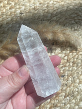 Load image into Gallery viewer, White Optical Calcite Tower
