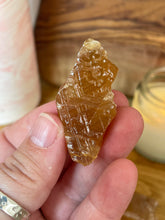 Load image into Gallery viewer, Raw Honey Calcite
