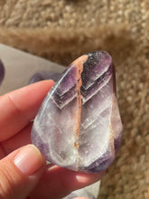 Load image into Gallery viewer, Amethyst Smoothie Worry Stone
