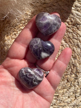 Load image into Gallery viewer, Amethyst Heart Carving
