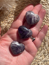 Load image into Gallery viewer, Amethyst Heart Carving
