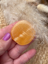 Load image into Gallery viewer, Orange Calcite Smoothie Palm Stone
