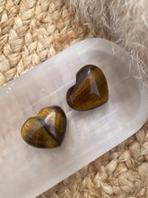 Load image into Gallery viewer, Tigers Eye Mini Puff Heart Carving
