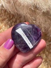 Load image into Gallery viewer, Amethyst Heart Carving
