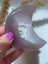 Load image into Gallery viewer, Druzy Agate Moon Carving With Stand

