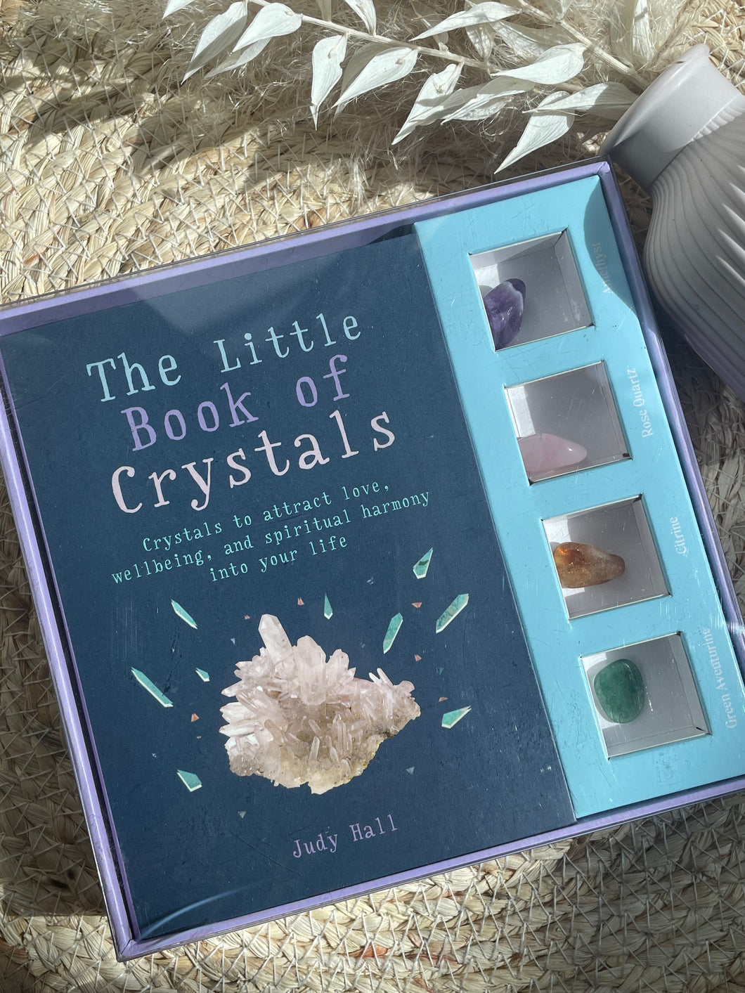 The Little Book Of Crystals Gift Set