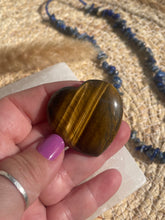 Load image into Gallery viewer, Tigers Eye Heart Carving
