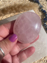 Load image into Gallery viewer, Rose Quartz Palm Stone
