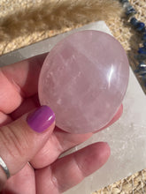 Load image into Gallery viewer, Rose Quartz Palm Stone
