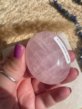Load image into Gallery viewer, Rose Quartz Palm Stone
