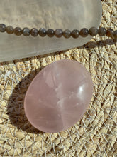 Load image into Gallery viewer, Rose Quartz Palm Stone

